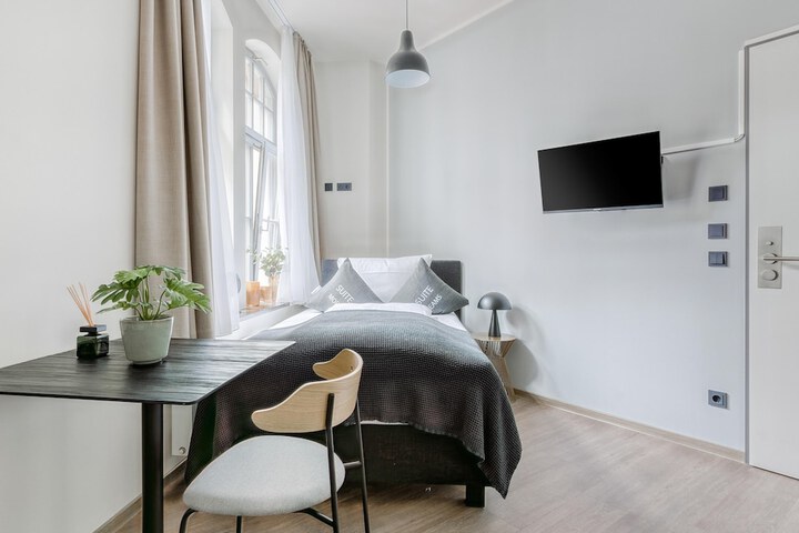 Room 48 of 73