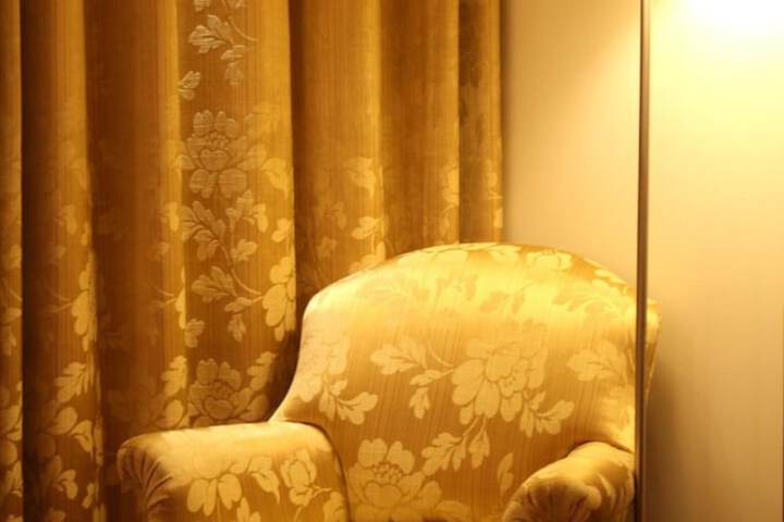 Room 3 of 51