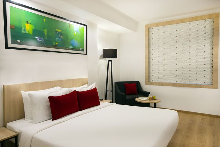 Room 10 of 25