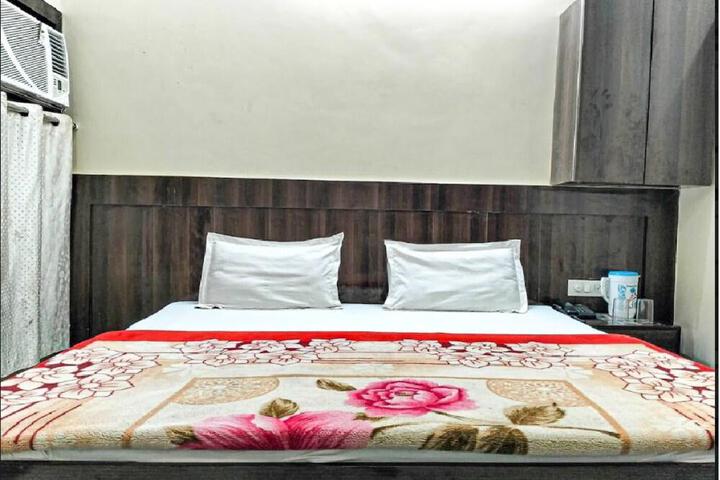 Hotel Prince by WB Inn