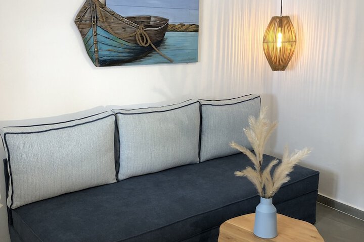 Room 36 of 60