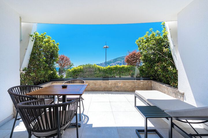Terrace/Patio 30 of 130