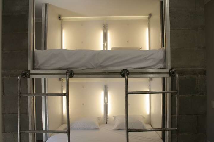 Room 4 of 53
