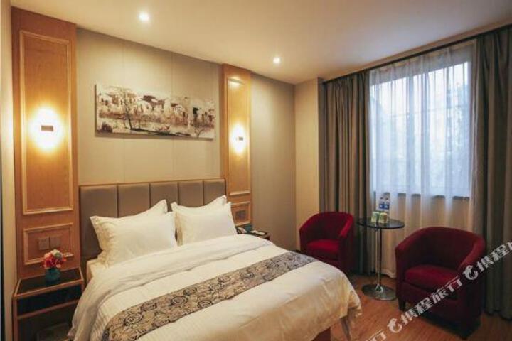 GreenTree Alliance Hotel (Shanghai Shuichan West Road Gongfu New Village Subway Station Branch)