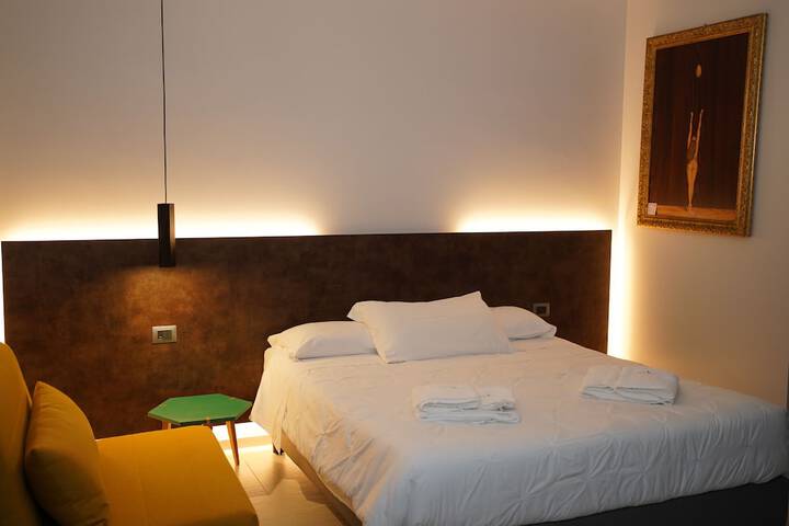 Room 13 of 68