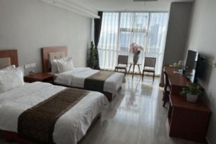 Room 8 of 8