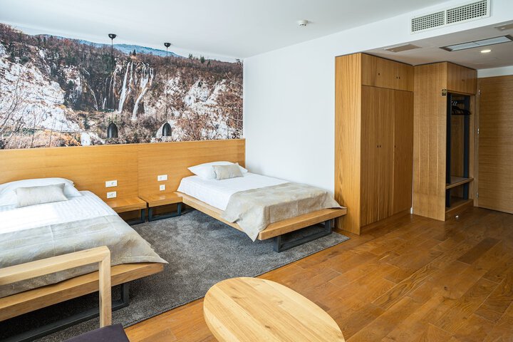 Room 11 of 45