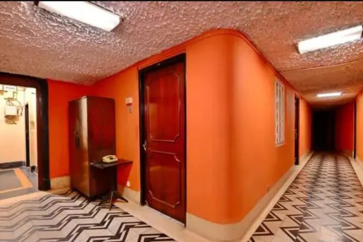 Room 2 of 4
