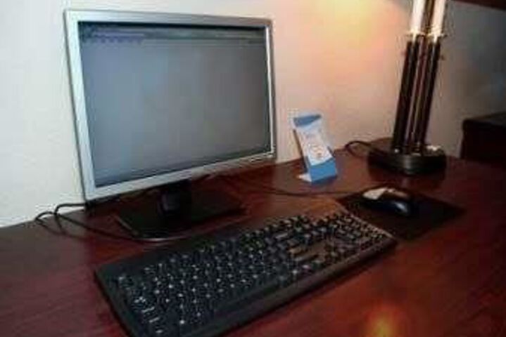 Business Center 7 of 39