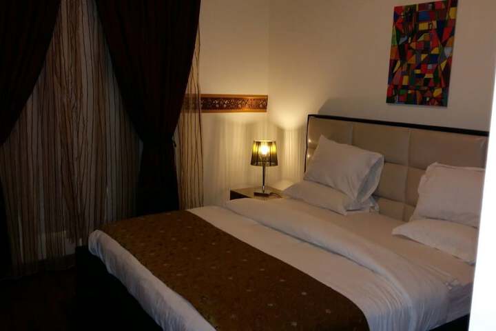 Room 3 of 17