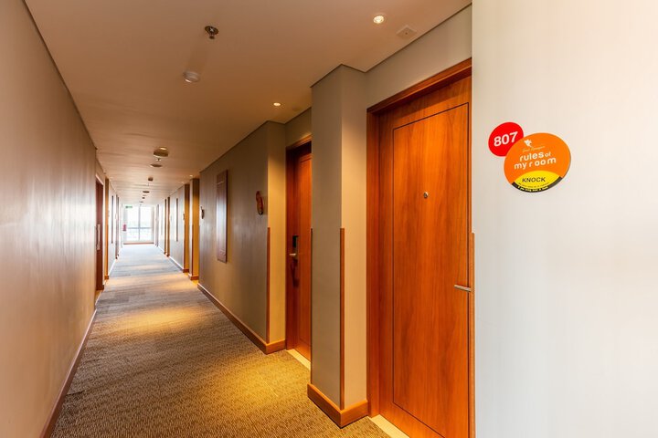 Ballroom/Hall 23 of 30