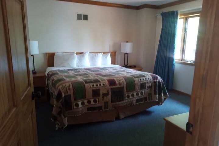 2 King Beds Lake View (4 of 13)