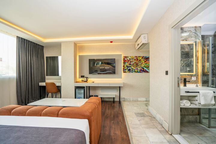 Room 10 of 63