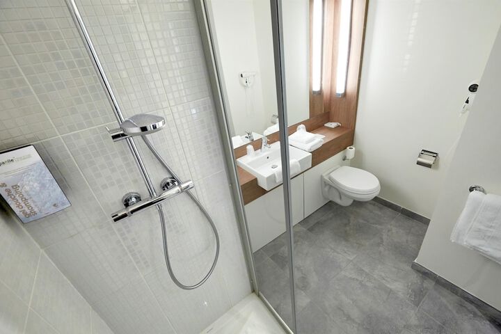 Clean Restrooms