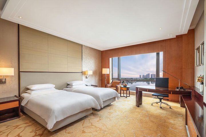 Room 40 of 105
