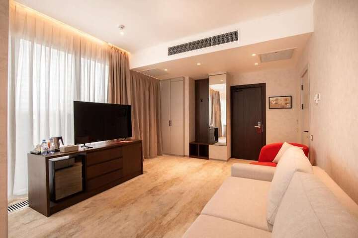 Room 45 of 93