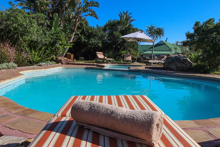Hotel Pool