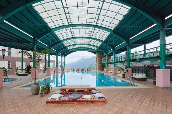 Hotel with Pool