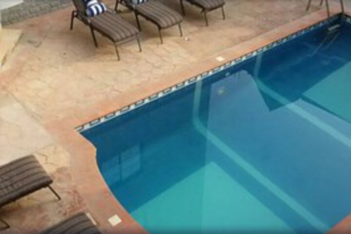Pool 25 of 47