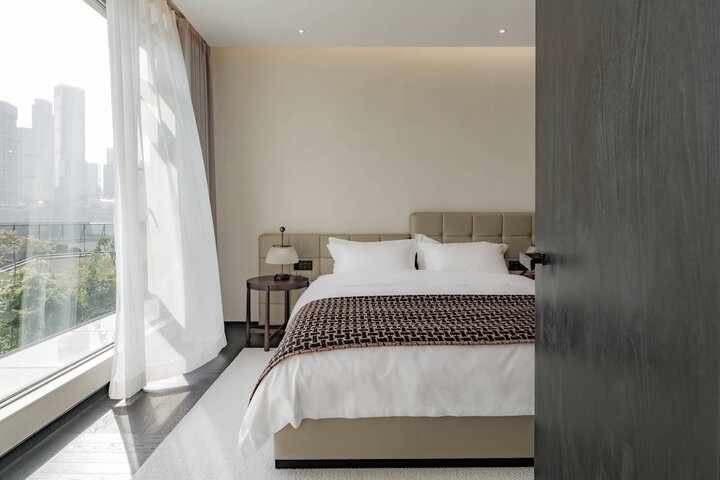 Room 13 of 45
