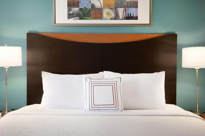 2 Queen Beds (4 of 7)