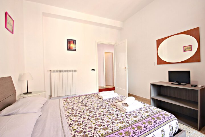 Room 7 of 22
