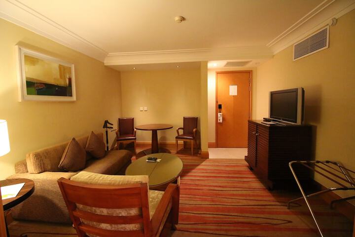 Room 19 of 70