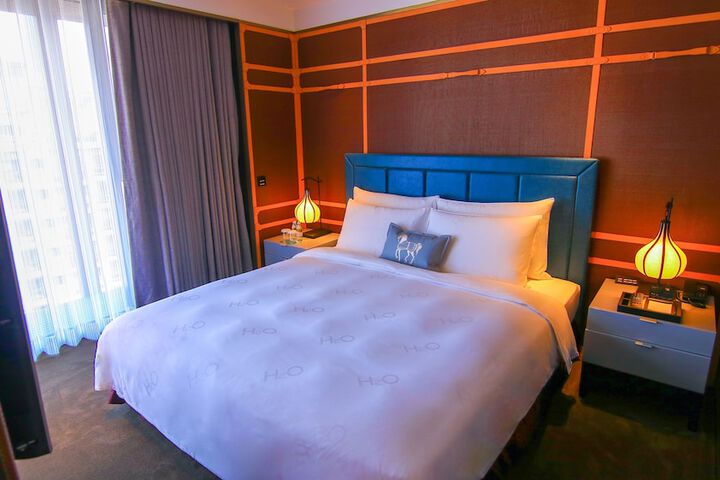Room 16 of 49