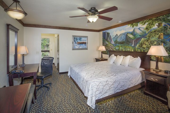 Room 7 of 62