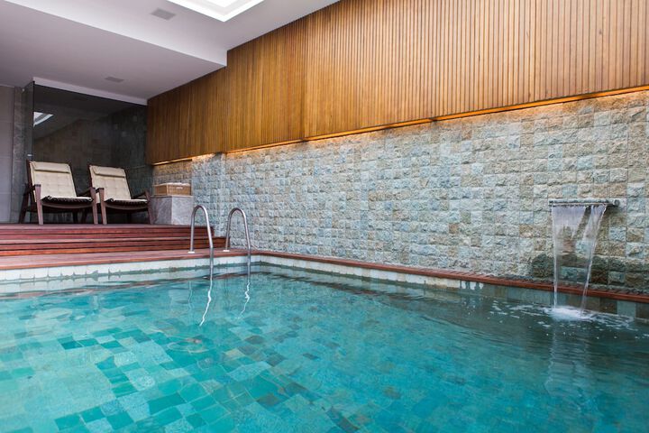 Pool 62 of 81