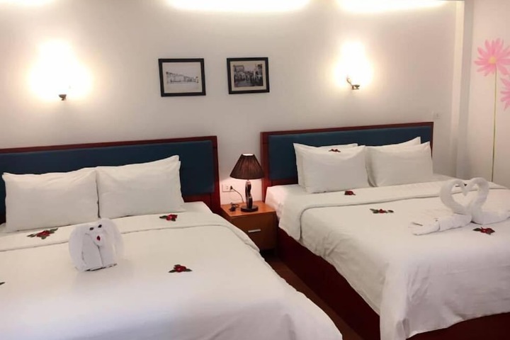 Room 8 of 40