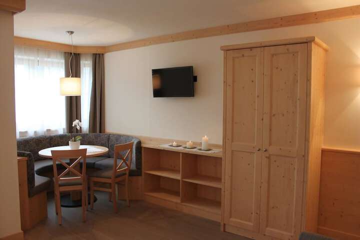 Room 15 of 54