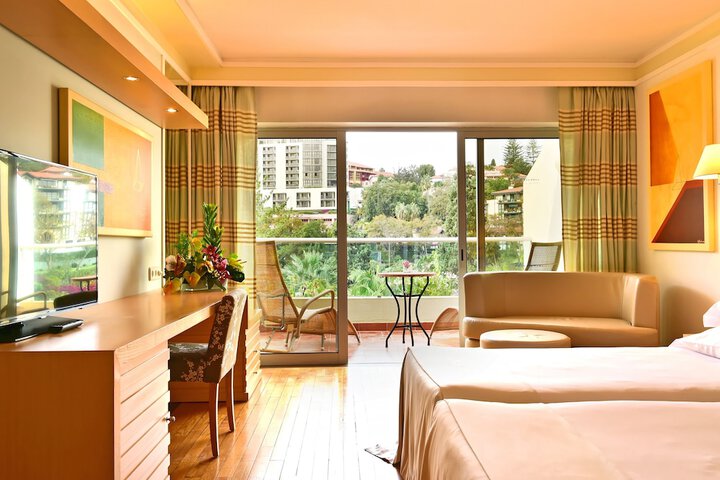 Room 4 of 47