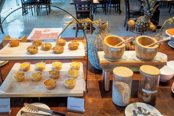 Breakfast/Coffee Service 97 of 132