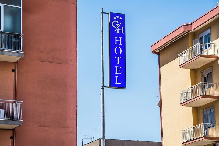 Hotel 30 of 32