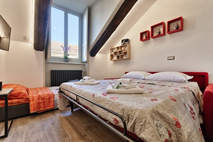 Room 3 of 22