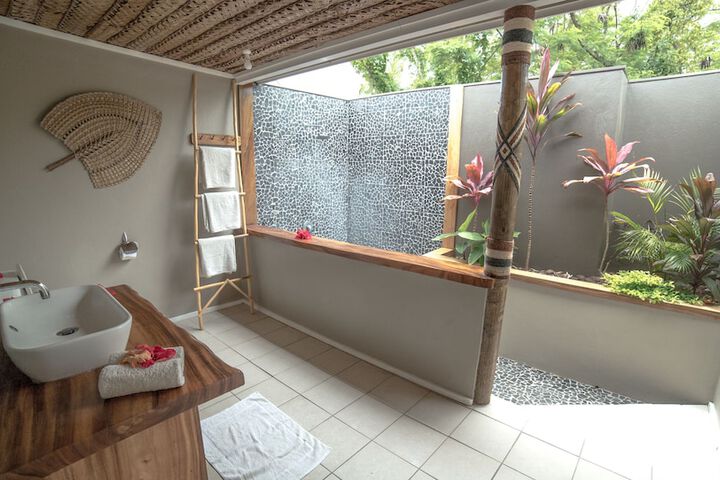 Room 4 of 91