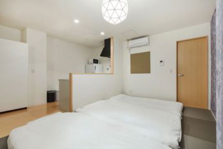 Room 84 of 182