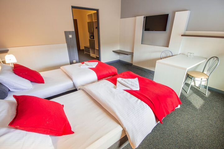 Room 3 of 39
