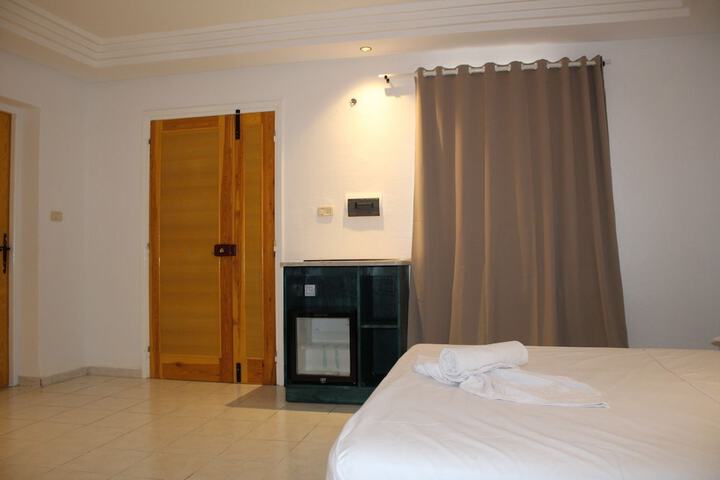 Room 81 of 153