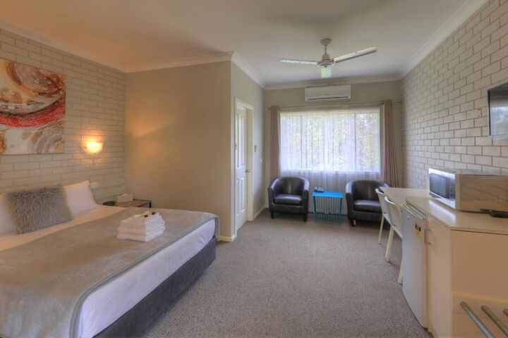 Room 13 of 43