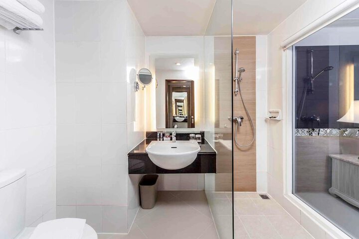 Room 74 of 257