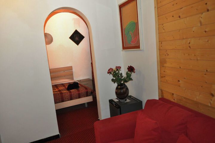 Room 39 of 64