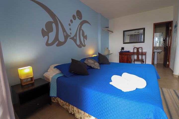 Room 4 of 19