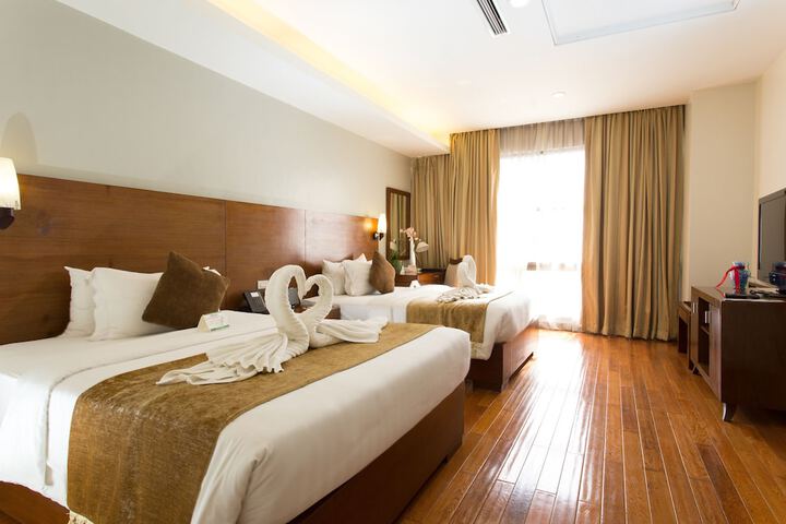 Room 9 of 50