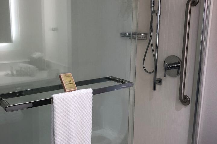 Bathroom shower