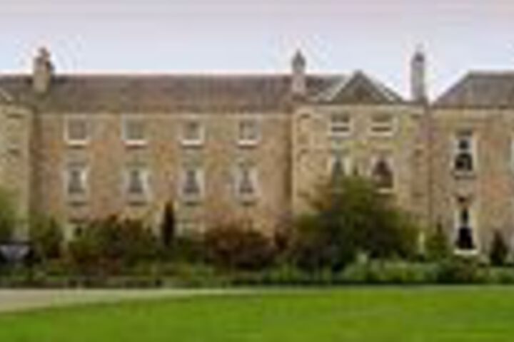 Castle Hotel