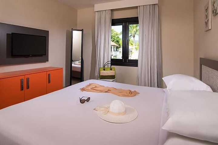 Photo of Royal Suites All-Inclusive Mandatory