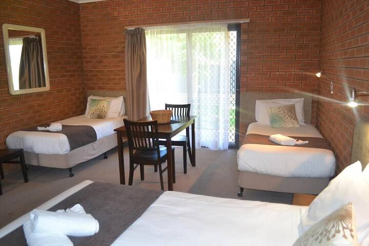 Room 15 of 61