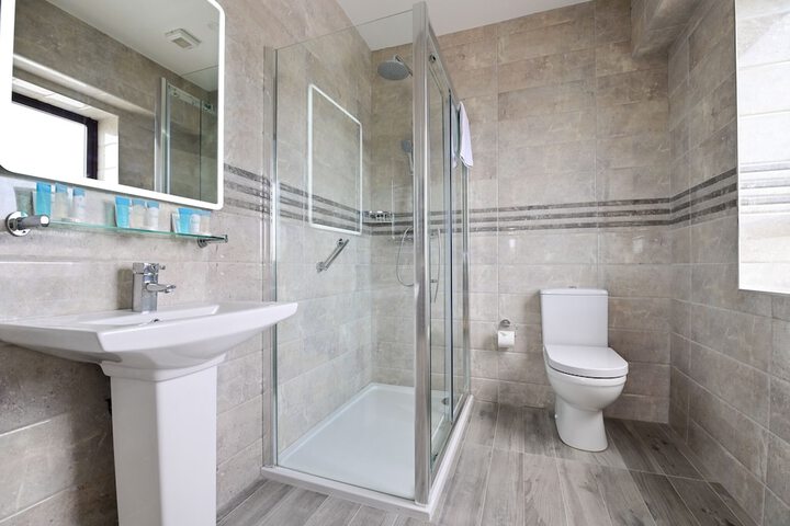 Clean Restrooms